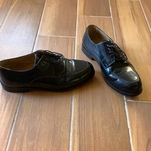 Black Men’s dress shoes size 9